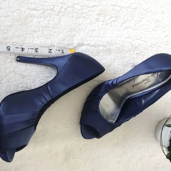 NEW Lulu Townsend indigo 4in heels shoes size 7 - Picture 6 of 9